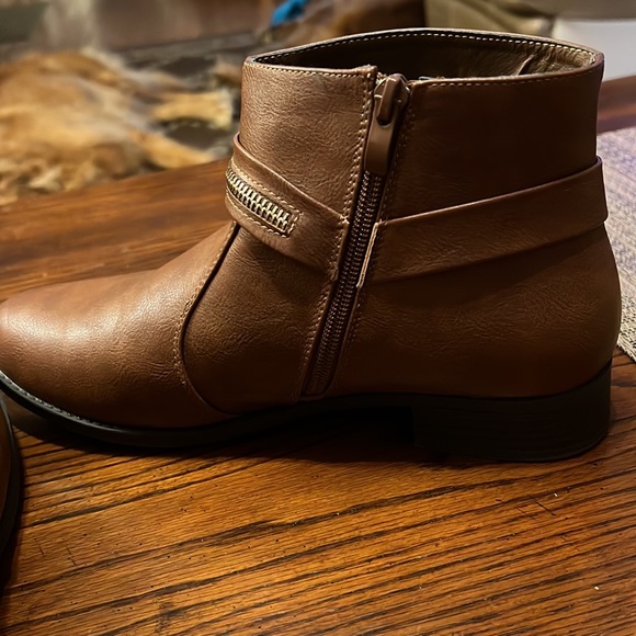 X2B Booties - Picture 5 of 10